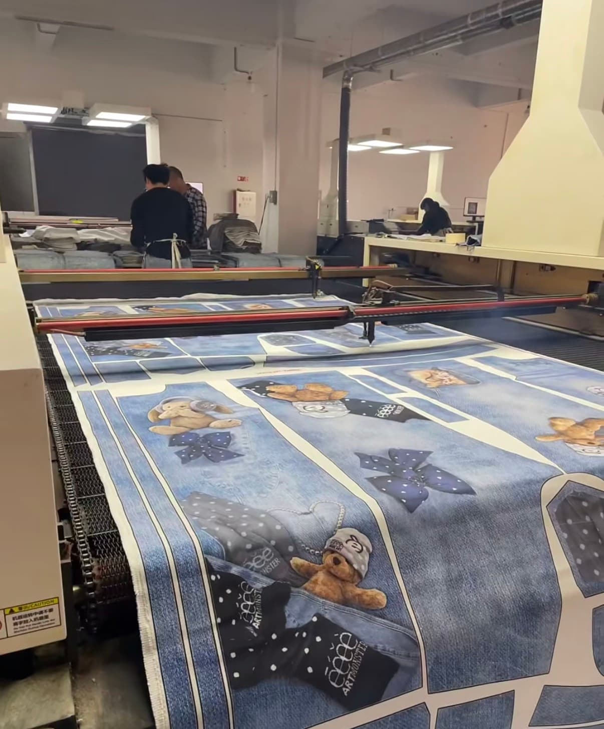 JBL Fashion factory photo 3